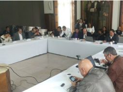 La reunión de la Comisión es transmitida en vivo vía Internet para que la gente conozca los procesos de compra. TWITTER / @GuadalajaraGob