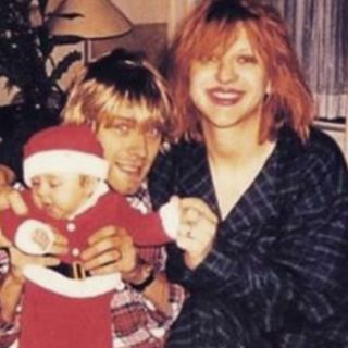 Courtney Love dedica mensaje navideño a Kurt Cobain
