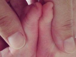 Hace una semana, Álvarez compartió la fotografía de un par de pequeños pies. INSTAGRAM / @elizabethalvareztv