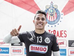 El defensa de Chivas tendría arreglada su entrada al fútbol europeo. EL INFORMADOR / ARCHIVO