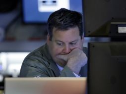 La Bolsa de Valores de Nueva York inicia operaciones con fuertes pérdidas. AP / R. Drew