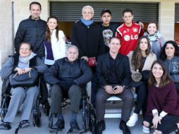 El conjunto hizo énfasis en la presencia de Tomás Balcazar (abuelo) y Javier Hernández Gutiérrez (papá), mundialistas mexicanos. TWITTER / @bayer04fussball