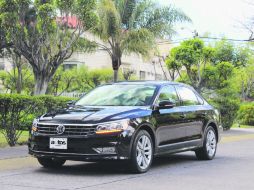 Dentro de los cambios del Passat 2016, se percibe un interior algo más refinado que antes. EL INFORMADOR / M. Castillo