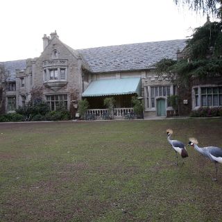 La mansión Playboy, a la venta por 200 MDD