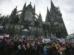 Tras los hechos violentos, miles de personas se manifestaron; hasta la fecha no se ha podido identificar a los responsables. EFE / O. Berg