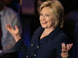 La medida propuesta por Clinton afectaría a las personas que ganan más de cinco MDD por año. AFP / J. Raedle