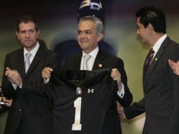 Mancera dijo que esta liga reará 300 empleos directos y cuatro mil indirectos. TWITTER / @ManceraMiguelMX