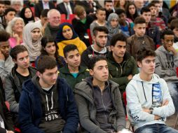 Unos 60 refugiados en su mayoría sirios participaron en la primera clase y que 20 clases más están planeadas en las próximas semanas. AP / D. Karmann