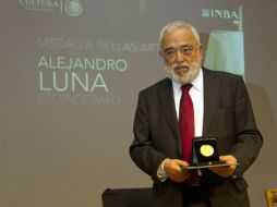 Recordaron la trayectoria de Luna, acompañado de aplausos de amigos y familiares. NTX / J. Torres