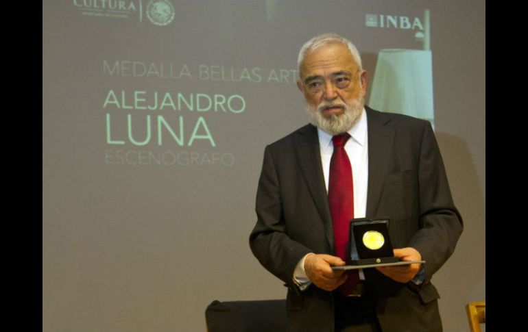 Recordaron la trayectoria de Luna, acompañado de aplausos de amigos y familiares. NTX / J. Torres