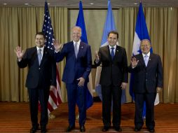 El presidente hondureño, Juan Hernández, Joe Biden, Jimmy Morales y  el mandatario de El Salvador. AP / M. Castillo