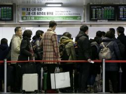 La cancelación de más de 200 vuelos nacionales, ha afectado a más de 18 mil pasajeros. EFE / K. Mayama
