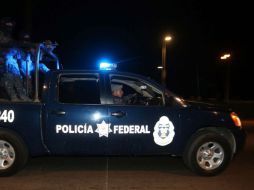 Para prevenir la probable comisión de delito, las tres personas, la unidad y el dinero son puestos a disposición del MP. NTX / ARCHIVO