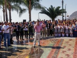 Aristóteles asistió a la inauguración de la Plaza de la Hermandad en Chapala. ESPECIAL / Flickr / Aristóteles Sandoval
