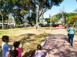 Diariamente se instalaban alrededor de 50 puestos en el Parque Rojo; los fines de semana, el número se elevaba a 150. EL INFORMADOR / P. Pérez