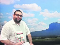 Talento. Rolando Aguilera expone su creatividad en el libro “Bienvenidos a Victoria”. ESPECIAL /