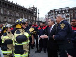 La cita para la entrega del nuevo equipamiento se realizó en el Zócalo de la ciudad. TWITTER / @ManceraMiguelMX