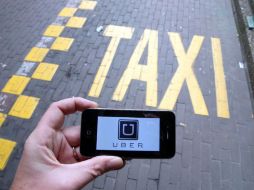 La jornada de huelga continúa este miércoles con concentraciones pacíficas de taxistas. AFP / ARCHIVO