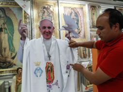 Google invita a los usuarios a seguir de cerca la visita en los portales de internet y cuentas relacionadas. EFE / A. Cruz