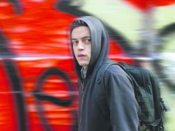 “Mr Robot”. Esta es una de las cartas fuertes de Space. Una historia protagonizada por Rami Malek (foto) y Christian Slater. ESPECIAL /