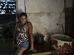 Una de las medidas para combatir al mosquito transmisor del zika es evitar los depósitos de agua. AP / F. Dana