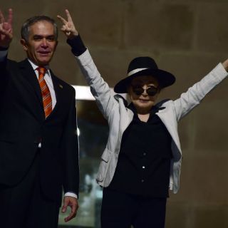 Yoko Ono, Visitante Distinguida de la Ciudad de México