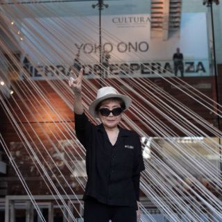 Reportan vandalismo en obra de Yoko Ono