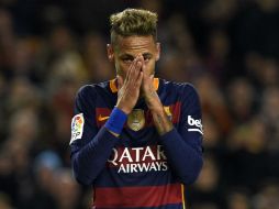 El brasileño está envuelto en escándalo por irregularidades en su fichaje por el Barcelona. AFP / ARCHIVO