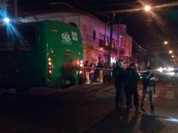 El camión se hallaba a unos 30 metros de donde quedó el cuerpo del joven. EL INFORMADOR /