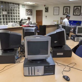 Congreso mantiene de adorno equipo de cómputo obsoleto