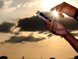 La firma estimó que los dispositivos inteligentes generarán 98 por ciento del tráfico de datos móviles en el año de referencia. EL INFORMADOR / ARCHIVO