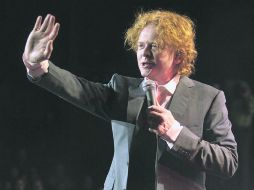 Vuelta. Mick Hucknall, vocalista de Simply Red, durante el show que dio la banda en Guadalajara (2010). EL INFORMADOR /