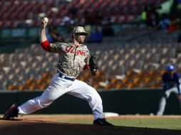 Marcus Walden se acreditó el triunfo para los venezolanos quienes llegaron a la final al sumar una marca de 4-1. EFE / O. Barría