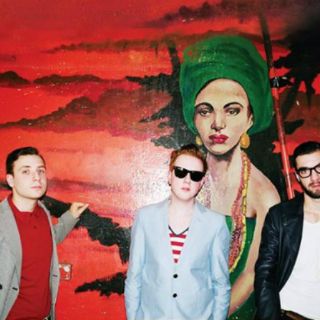 Two Door Cinema Club llega al Teatro Estudio Cavaret