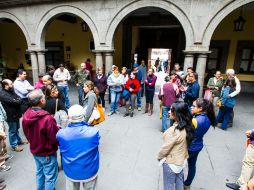 Vecinos denuncian que el tráfico masivo, provocado por las rutas alternas, ya deterioró el empedrado de la zona. EL INFORMADOR / P. Franco