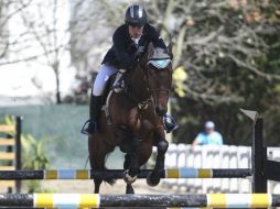 Leopoldo Salles, a lomos de 'Greco', realizó su recorrido limpio para adjudicarse la moña verde. EL INFORMADOR / F. Atilano