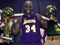 Shaquille O’Neal. El ex jugador de los Lakers de los Ángeles se retiró de las duelas en el año 2011. AP / M. Terrill