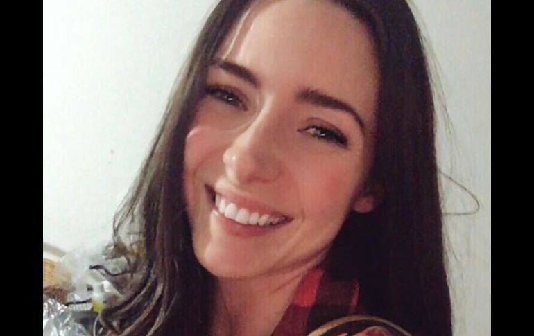 Dice que ha recibido algunos consejos para afrontar esta nueva etapa de su vida. TWITTER / @AriDiazz