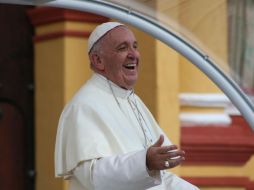 La botella que le obsequiaron sólo estará disponible en reposado y no se pondrá a la venta. EFE / ARCHIVO