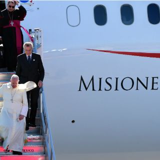 El Papa Francisco aterriza en Ciudad Juárez