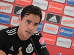 Bravo reconoció que él es el primero en lamentarse por no anotar, pero no por eso bajará los brazos. TWITTER / @Chivas