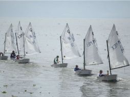 El deportista afirmó que le gusta estar en Chapala porque ve y saluda a la gente que siempre estuvo alentándolo y apoyándolo. EL INFORMADOR / F. Atilano