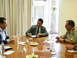 Imagen de la firma de convenio en Casa Jalisco. TWITTER / @AristotelesSD