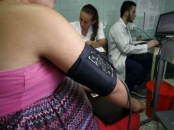 También estudian cómo gestionar un embarazo en caso de padecer zika y para dar apoyo psicosocial a las familias con un bebé afectado. EFE / S. Mendoza