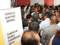 El Consejo del PRD fue instalado en un hotel de Oaxaca este miércoles, donde fueron atacados por la tarde. SUN / E. Hernández