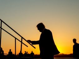 Al igual que Vicente Fox, Calderón Hinojosa rechaza que México vaya a pagar un solo centavos del muro. AP / A. Harnik