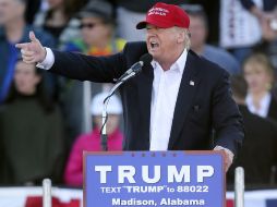 Trump mantiene el impulso que le dio su victoria en Nevada, y aparece al frente en muchos de los estados del sur, incluyendo Florida. AP / J. Bazemore