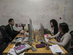 Manu Padilla y Libertad Zavala fueron los artífices de la socialización del proyecto MiBici, con estaciones en el primer cuadro. EL INFORMADOR / F. Atilano