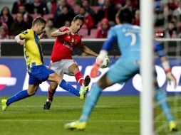 Raúl negó varios goles al Benfica, y tuvo un buen debut pese al resultado. EFE / M. A. Lopes