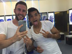 Jesús Manuel Corona (d) comparte vestuario en el Porto con Miguel Layún (i) y Héctor Herrera. TWITTER / @Miguel_layun